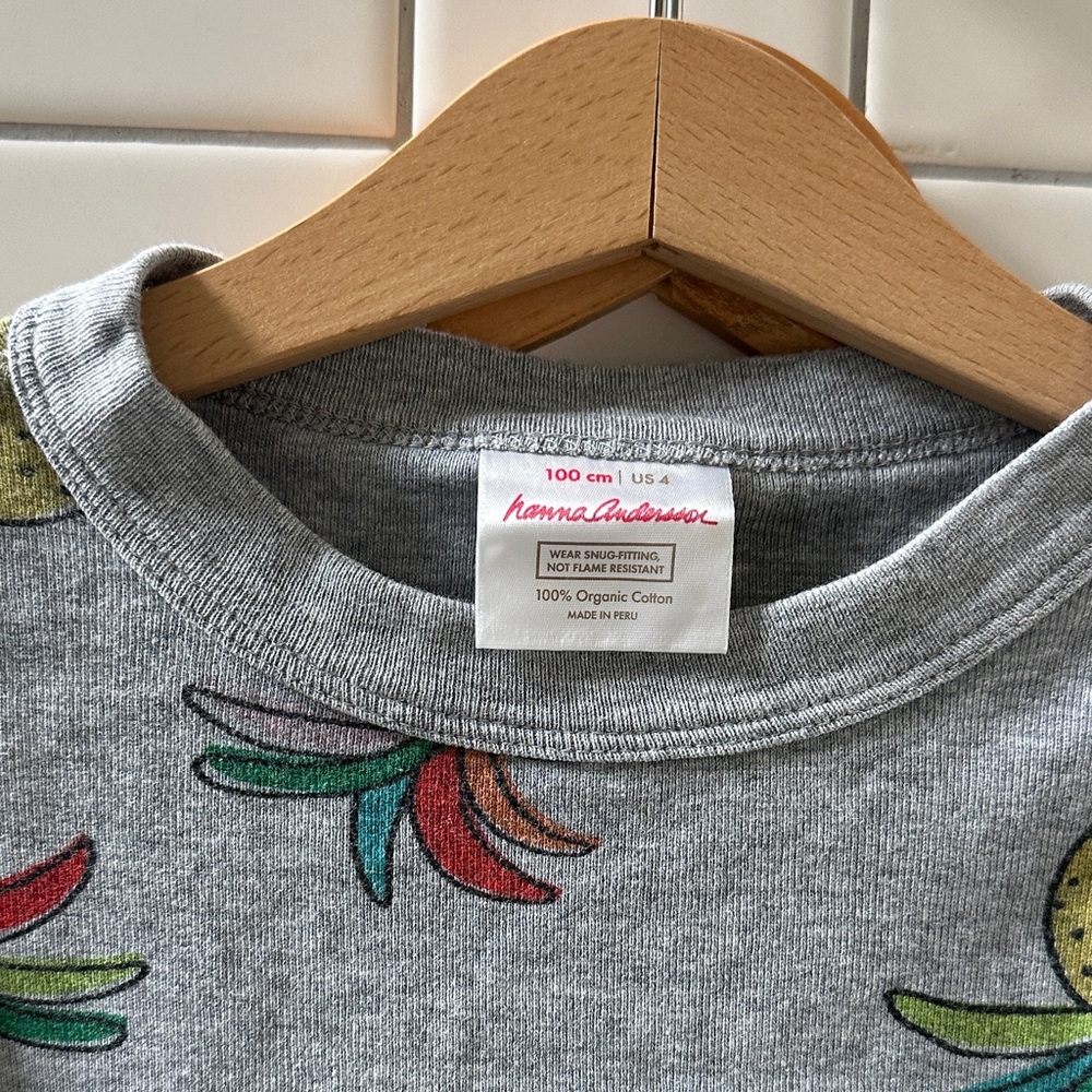 🍍Hanna Andersson Kids Pajama Set with Pineapple Print - Gray - Picture 2 of 5